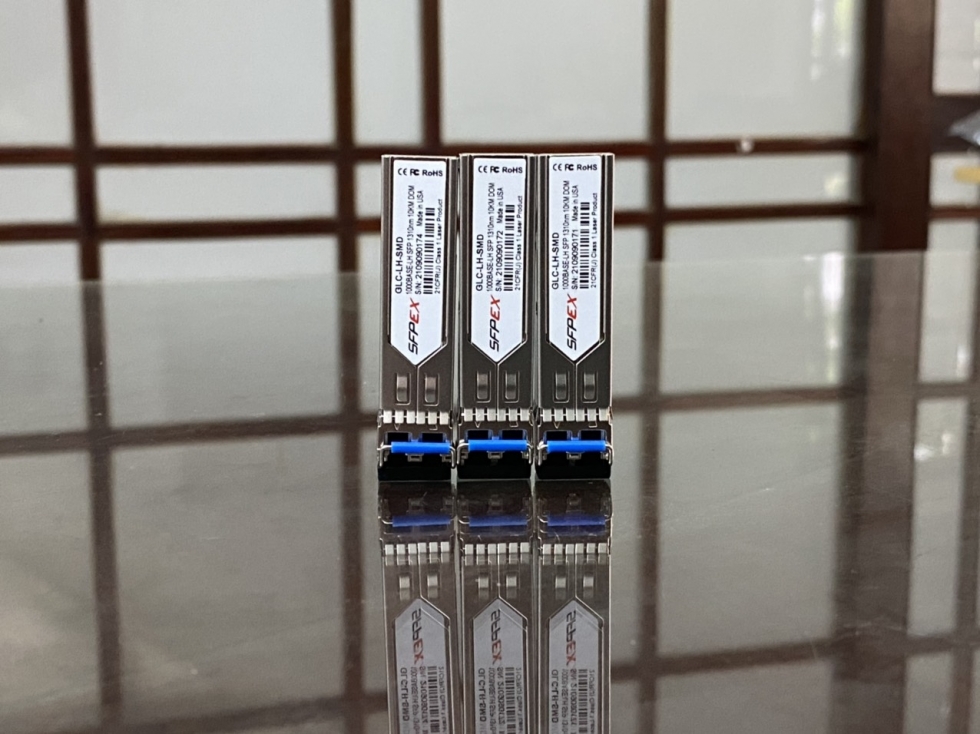 Cisco 1000BASE-LX/LH SFP transceiver module for MMF and SMF, 1300-nm wavelength, 10km, extended operating temperature range and DOM support, dual LC/PC connector